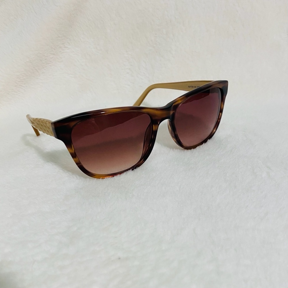 Vintage Nicole Miller sunglasses shade - Picture 8 of 9